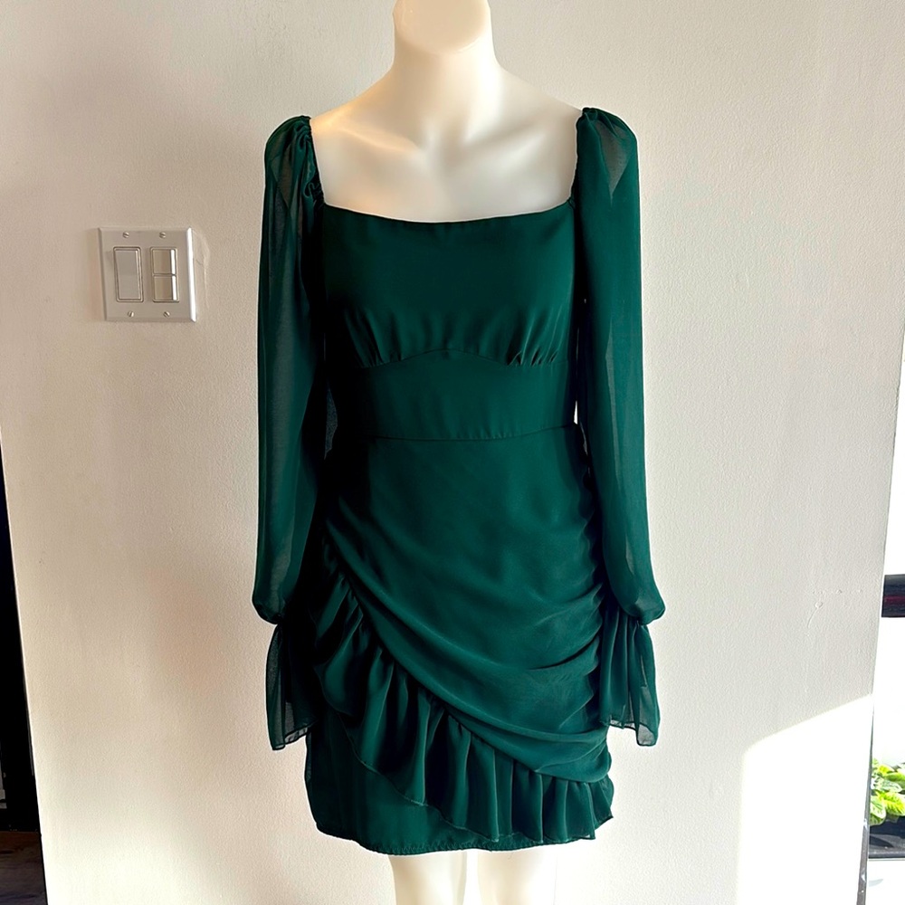 NWOT Elegant Semi Sheer Emerald Dress - Picture 3 of 9